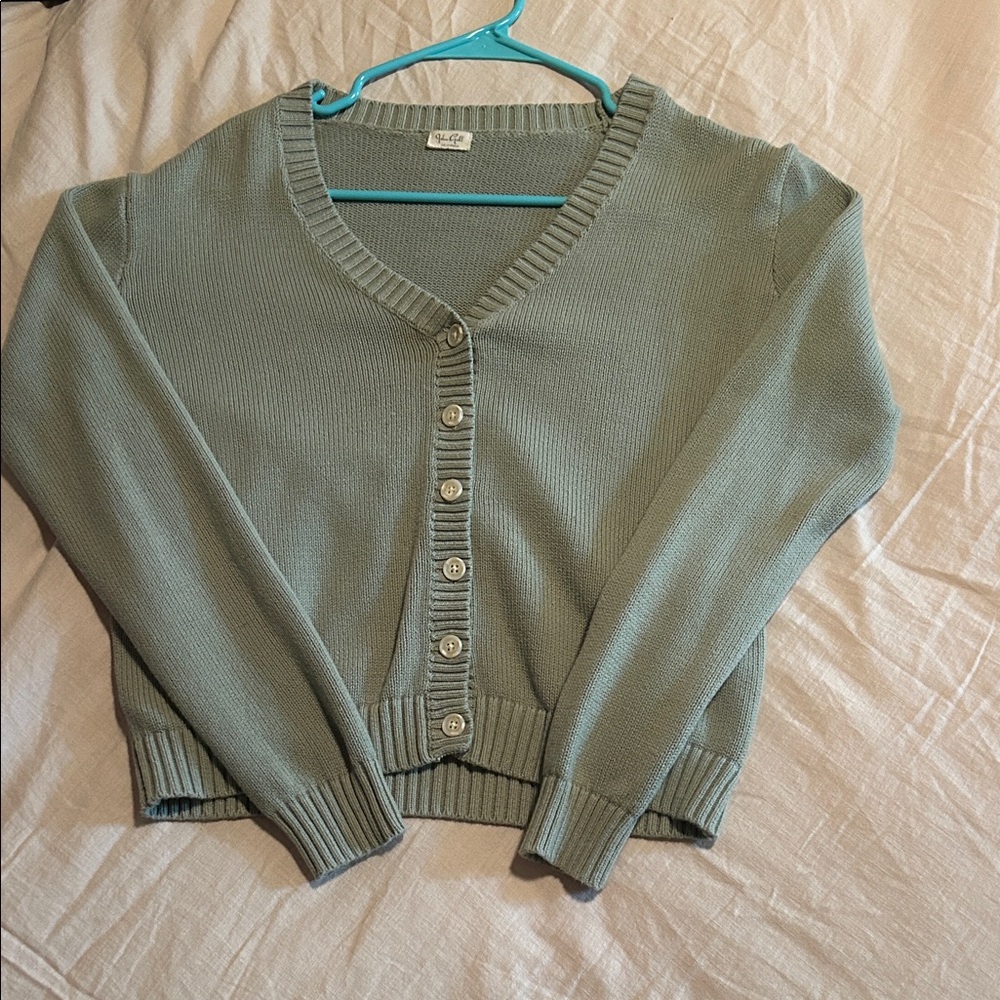 Stylish Women's Sage Cardigan Sweater